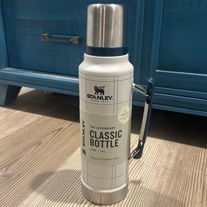 Stanley Classic Bottle